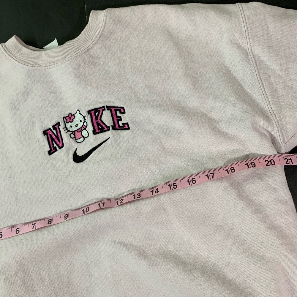 Nike Hello Kitty Custom Crewneck Sweatshirt Women’s Medium Light Pink Pullover - Picture 6 of 11